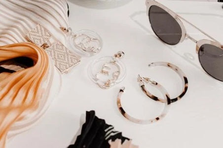 Fashion & Accessories